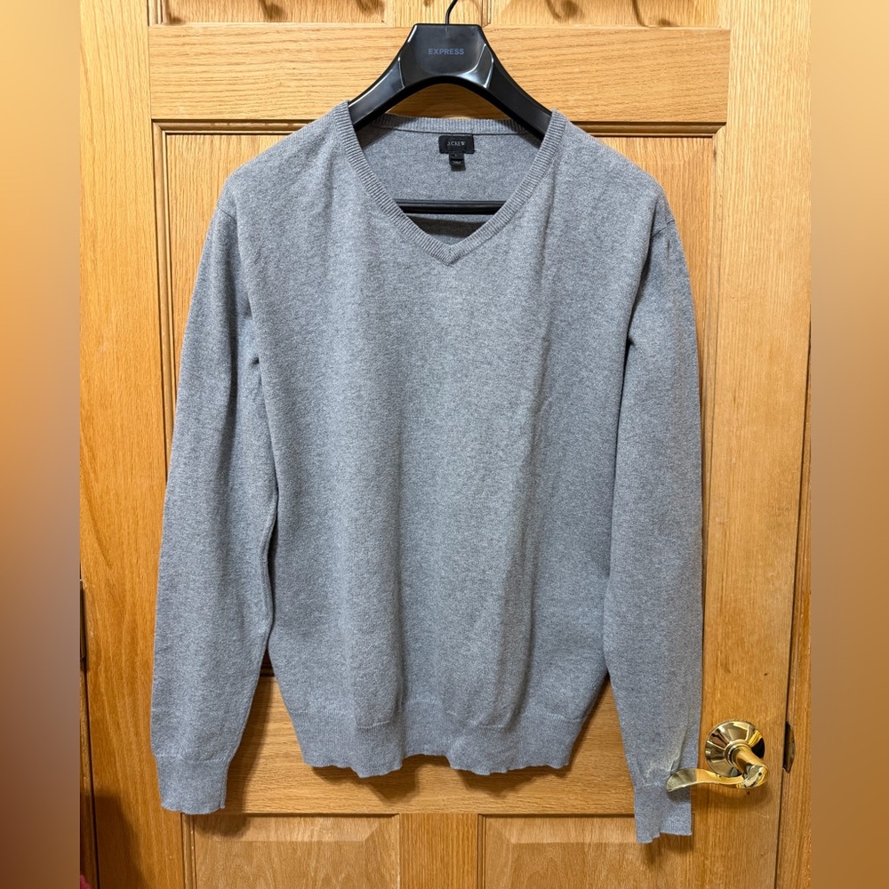 J. Crew Men's Heather Gray Cotton and Cashmere V-Neck Sweater - size Large
